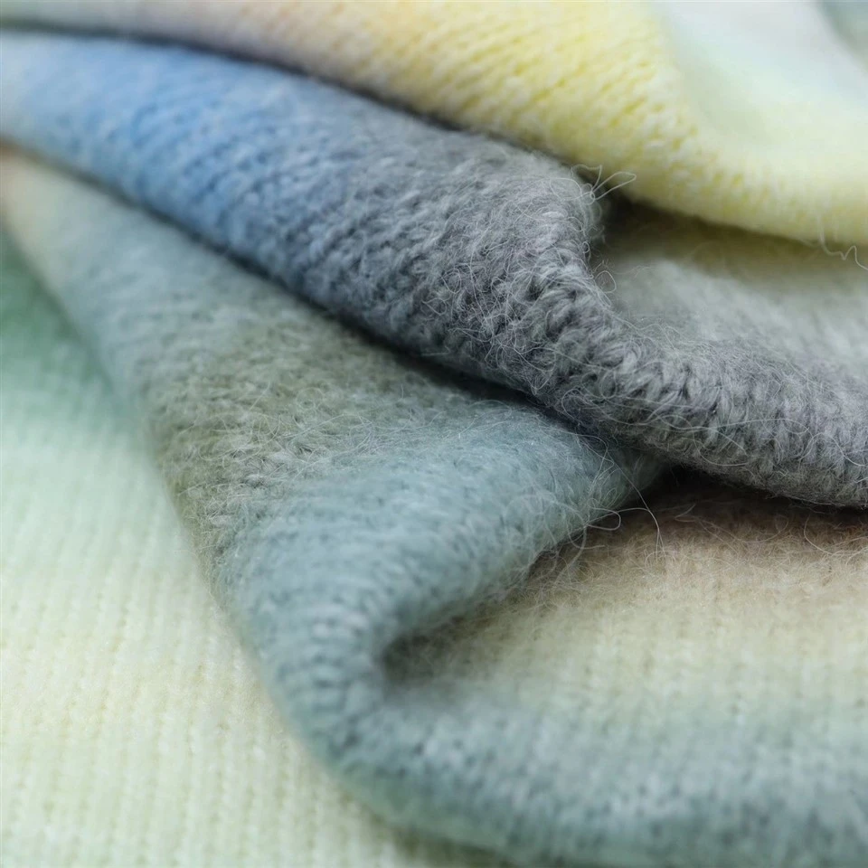 Gradient Air Yarn