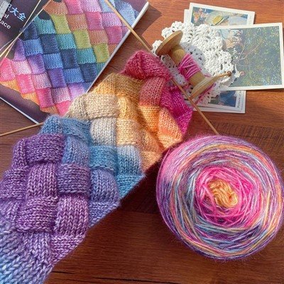 Gradient Air Yarn